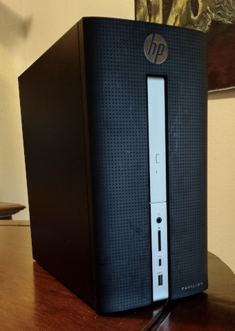 HP Pavilion Desktop 570-p014 front